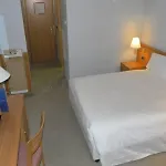 מלון Ih Lorenteggio 4*