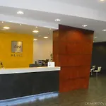 Ih Lorenteggio מלון