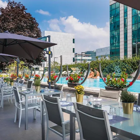 Ih Lorenteggio Hotel 4*