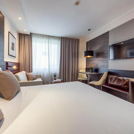 Ih Lorenteggio Hotel Milão