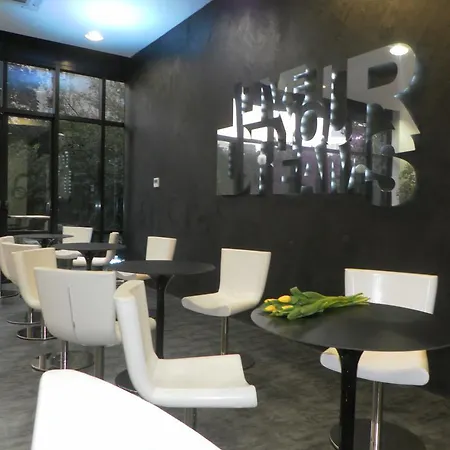 Ih Lorenteggio Hotel Milán