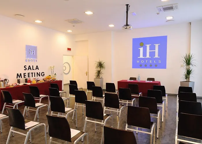 Hotel Ih Lorenteggio Milán