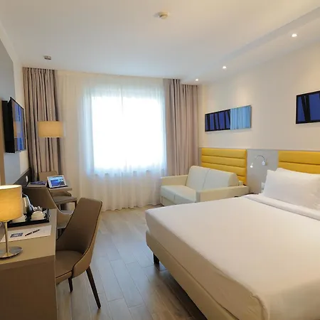 מלון Ih Lorenteggio מילאנו