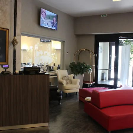 Ih Lorenteggio Hotel