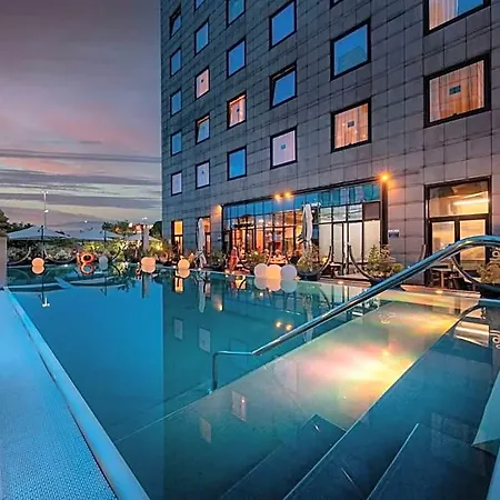 Hotel Ih Lorenteggio Milão
