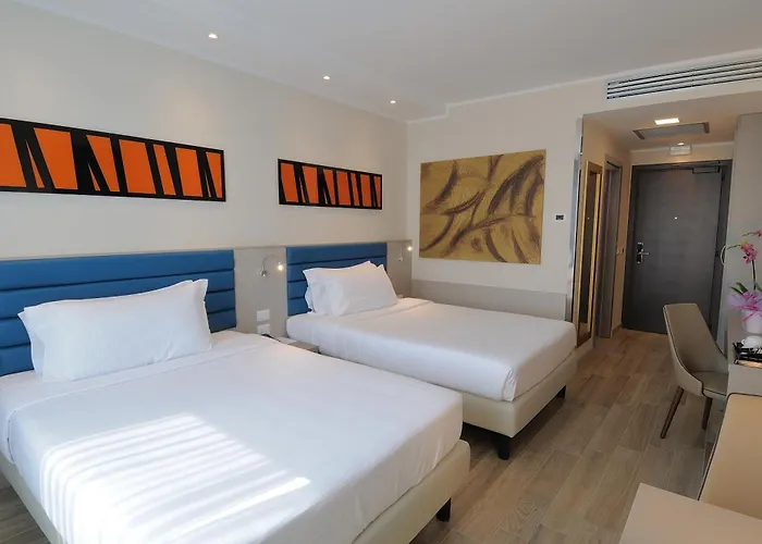 Hotel Ih Lorenteggio 4*