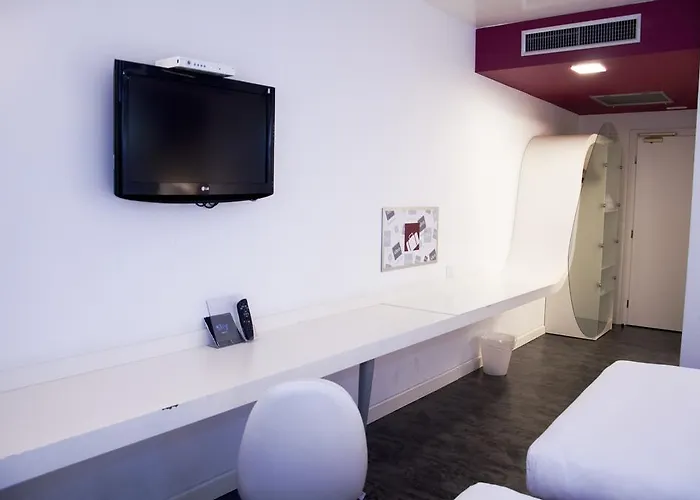 Ih Lorenteggio Hotel Milaan