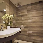 Ih Lorenteggio Hotel 4*