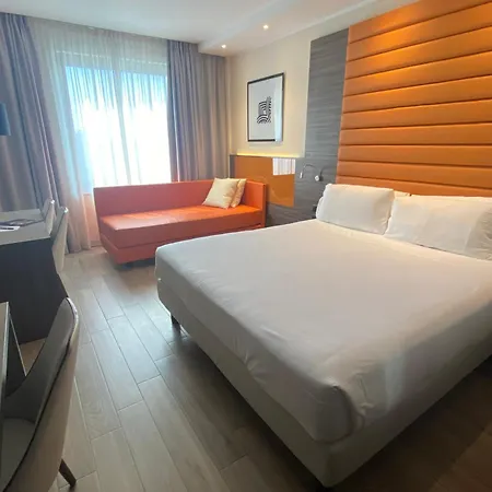 Otel Ih Lorenteggio