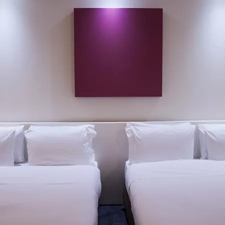 Ih Lorenteggio Otel 4*