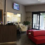 Ih Lorenteggio Hotel